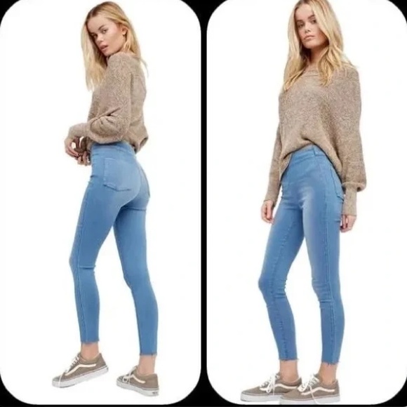 Free People Denim - Free People Pull On Lightwash Leggings, Sz 25, EUC